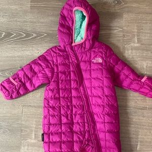 6-12 month northface fleece lined snow suit